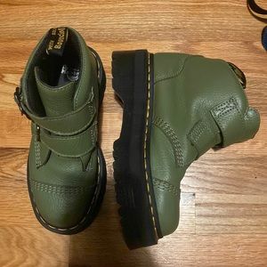 Dr Martens Devon Green Boots